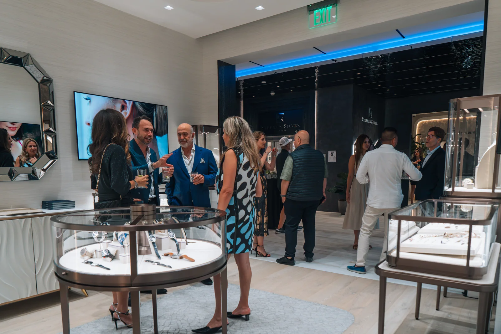 Evening Crowd, Rolls-Royce Los Gatos × Steven Silver