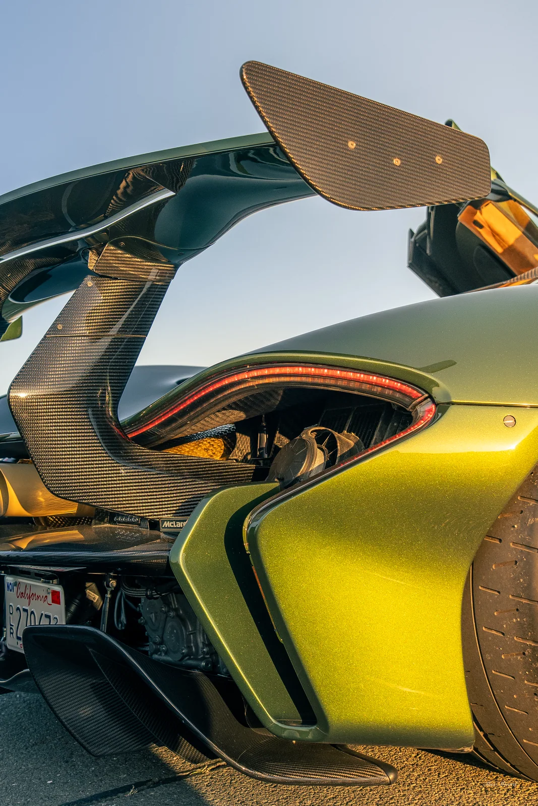 Sculpted Wing, McLaren P1 HDK
