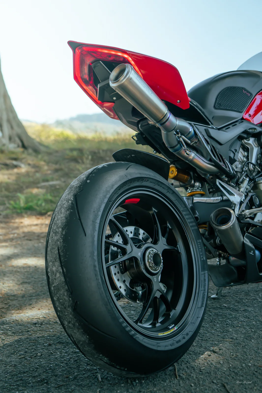 Exhaust and Tire, Ducati Panigale V4 S