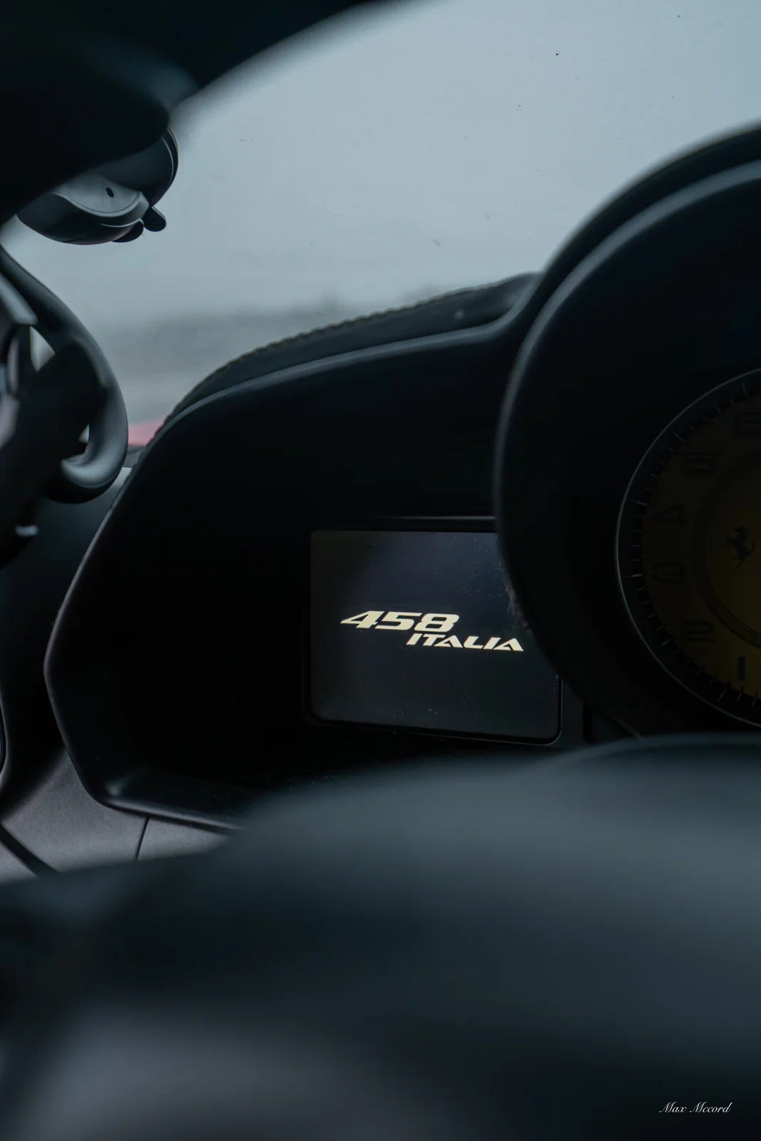 Cluster in the Clouds, Ferrari 458