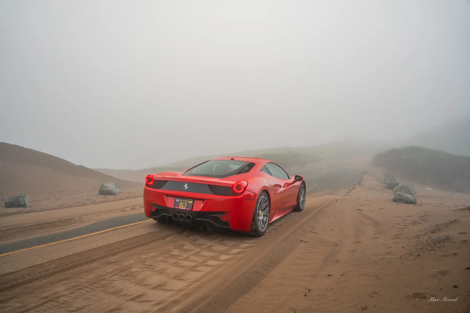 Desert Fog, Ferrari 458