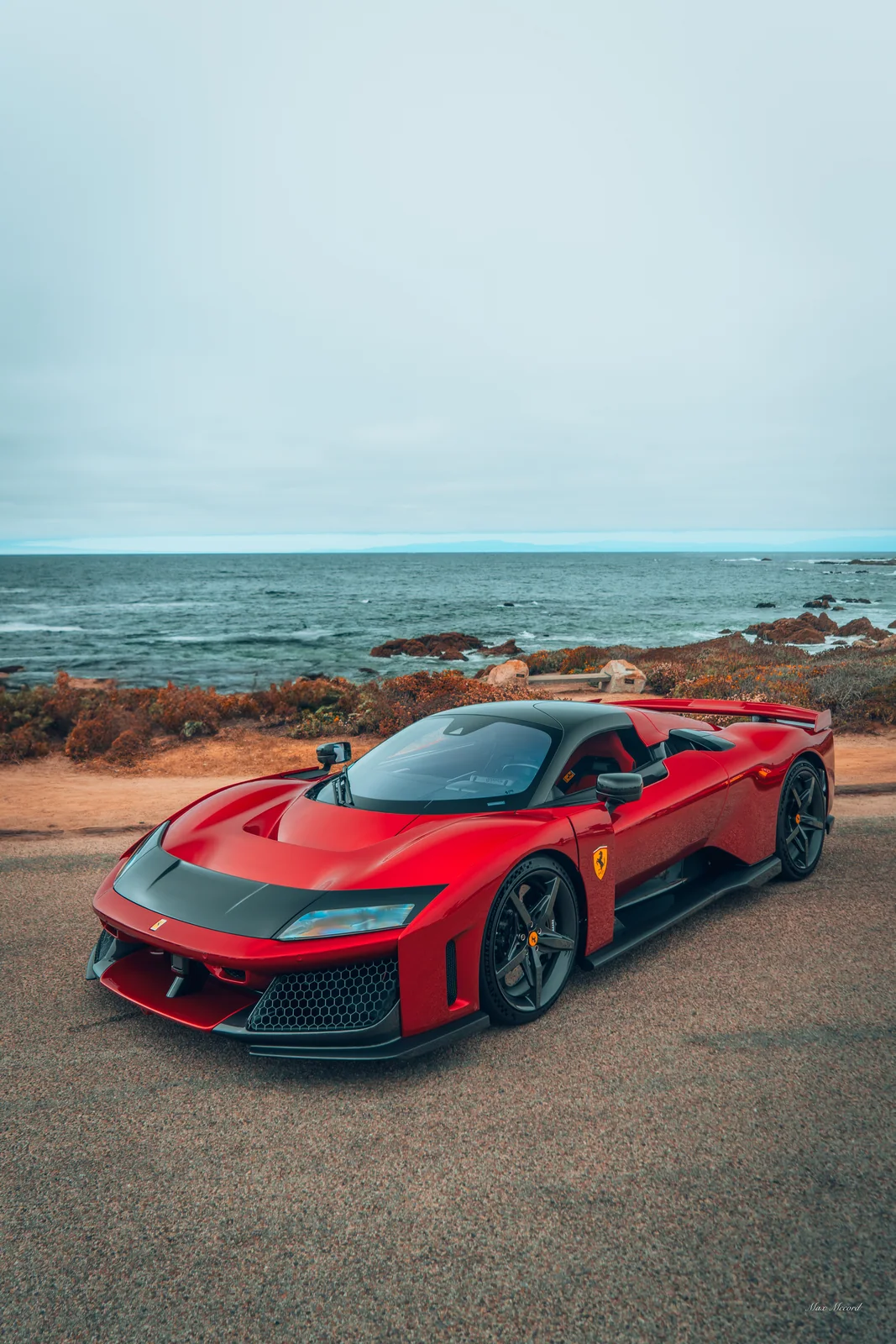 Red on Blue, Ferrari F80