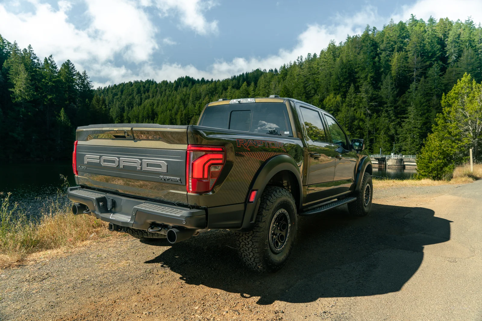 Tailgate View, Ford Raptor