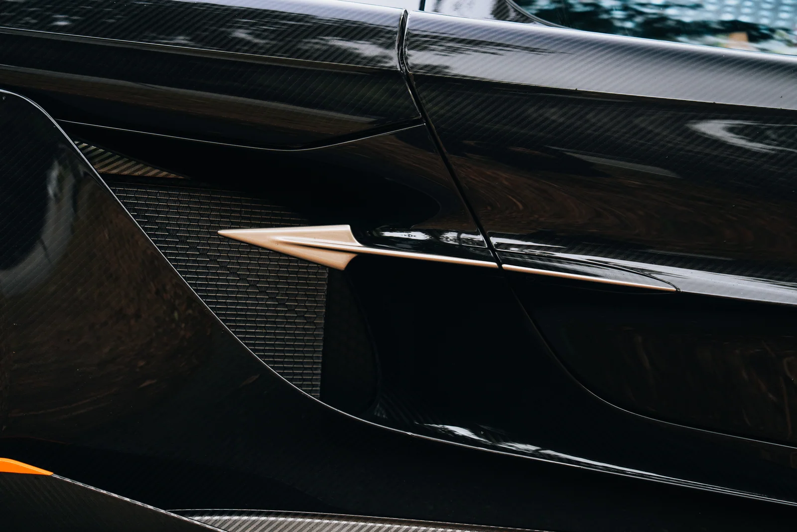 Carbon Weave, Koenigsegg Sadair’s Spear and Jesko