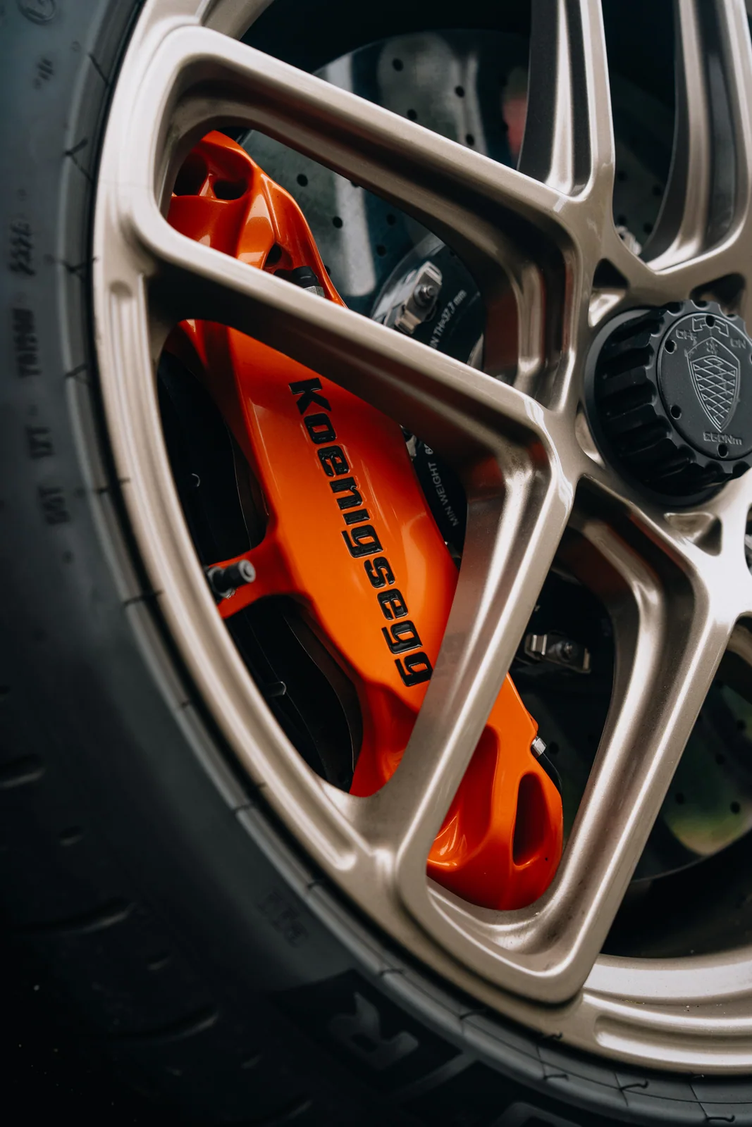 Orange Caliper, Koenigsegg Sadair’s Spear and Jesko