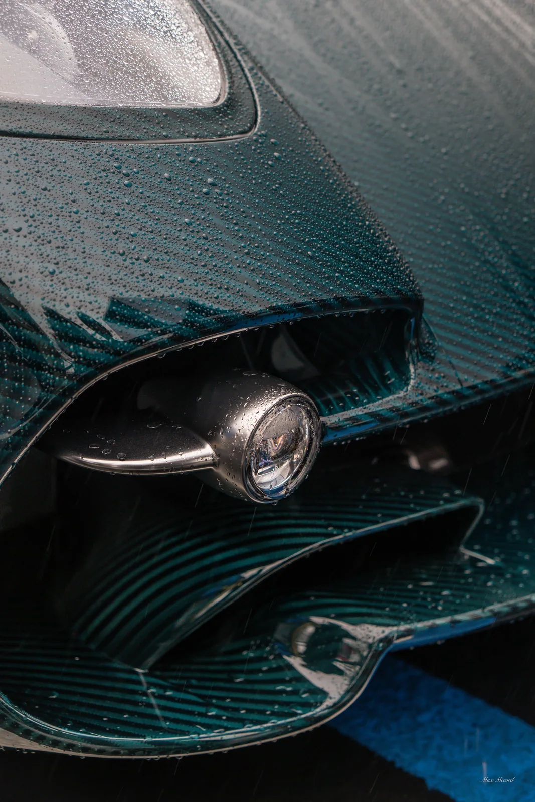 Rain on the Fog Light, Pagani Utopia unveiling