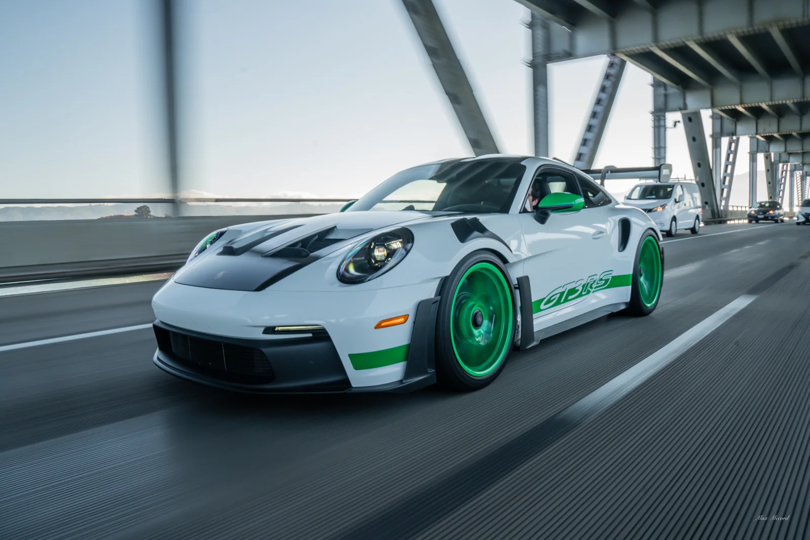 Weissach on the Span, Porsche 911 GT3 RS pair