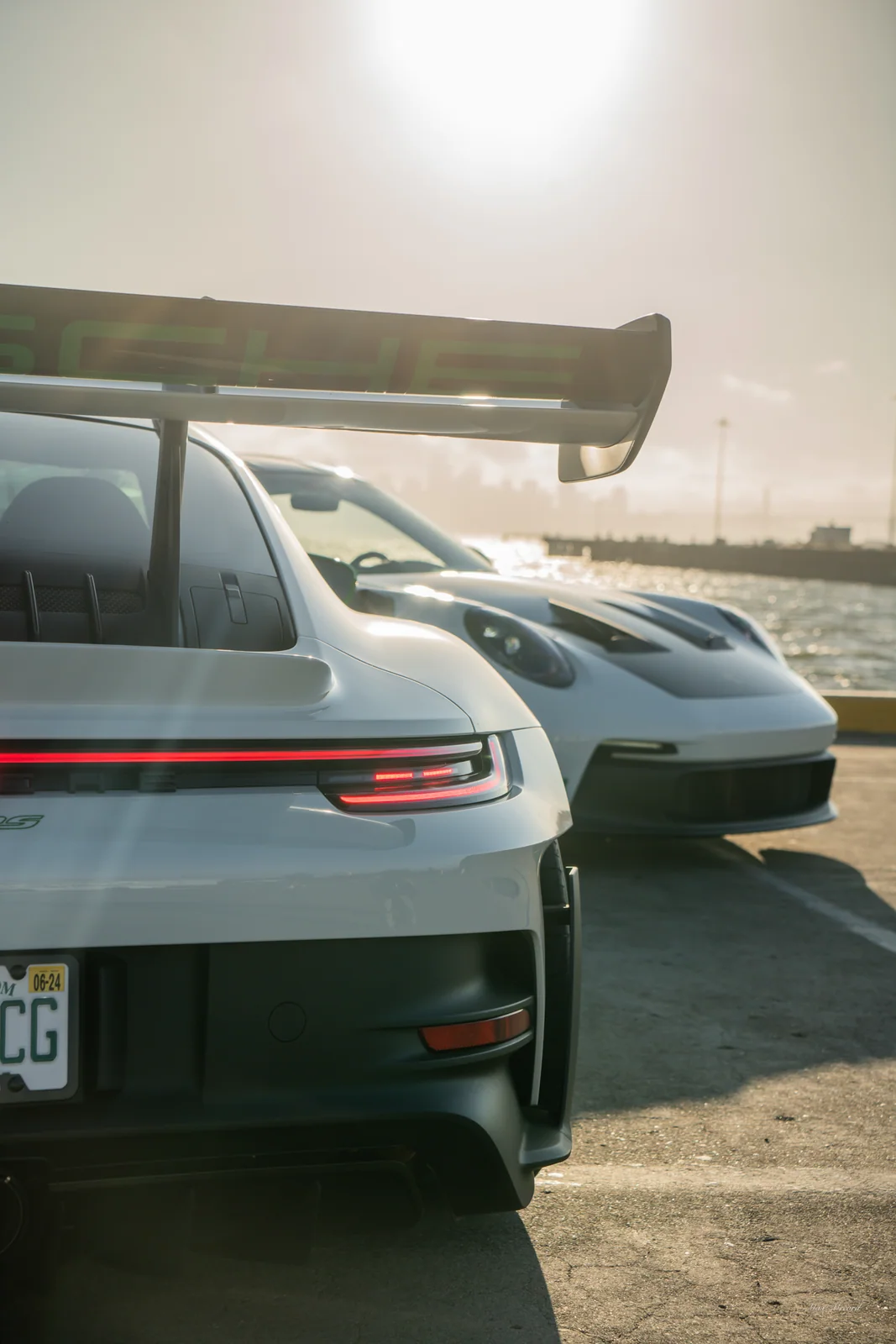 Light Through the Wing, Porsche 911 GT3 RS pair