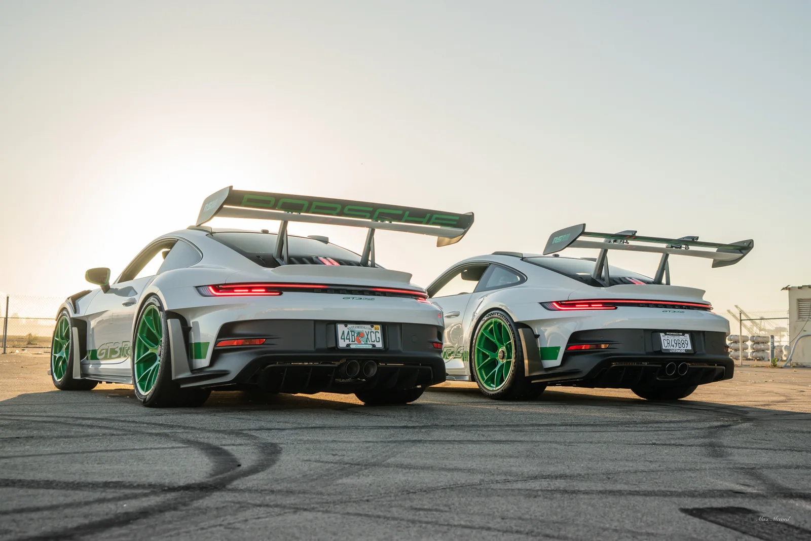Wing to Wing, Porsche 911 GT3 RS pair