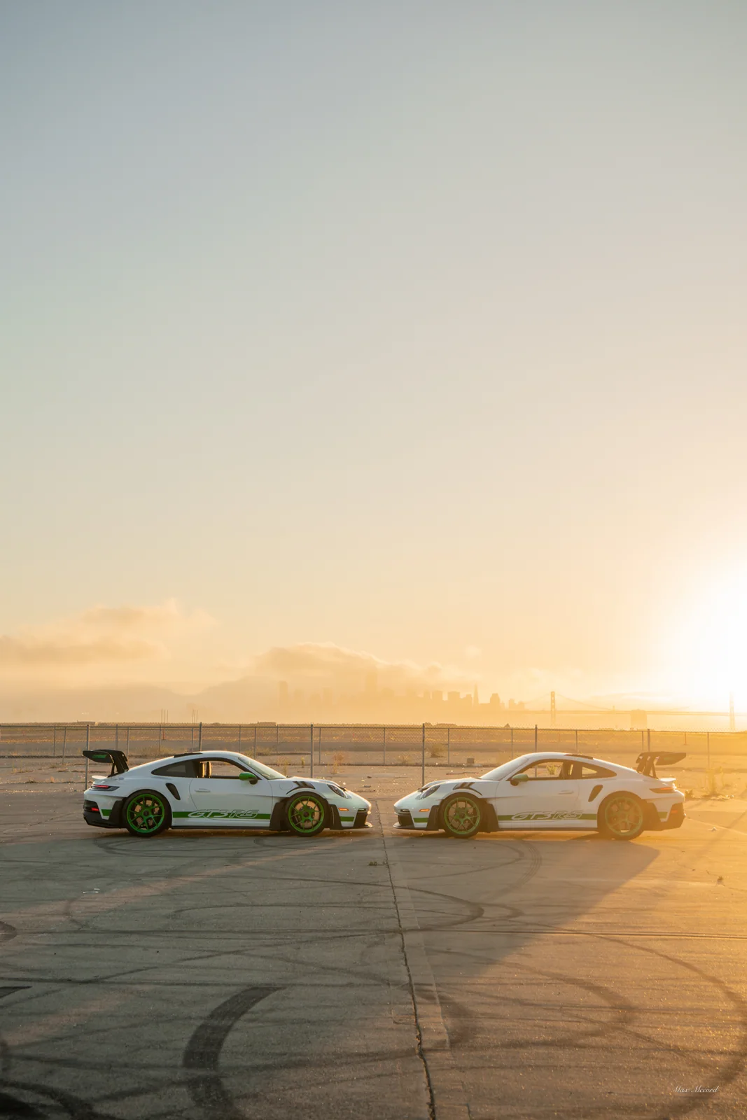 Small in the Sunset, Porsche 911 GT3 RS pair