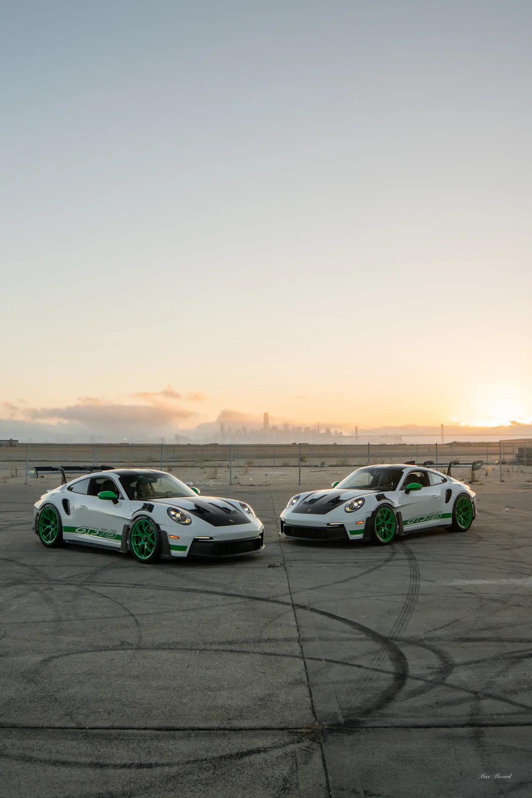 Dusk Vertical, Porsche 911 GT3 RS pair
