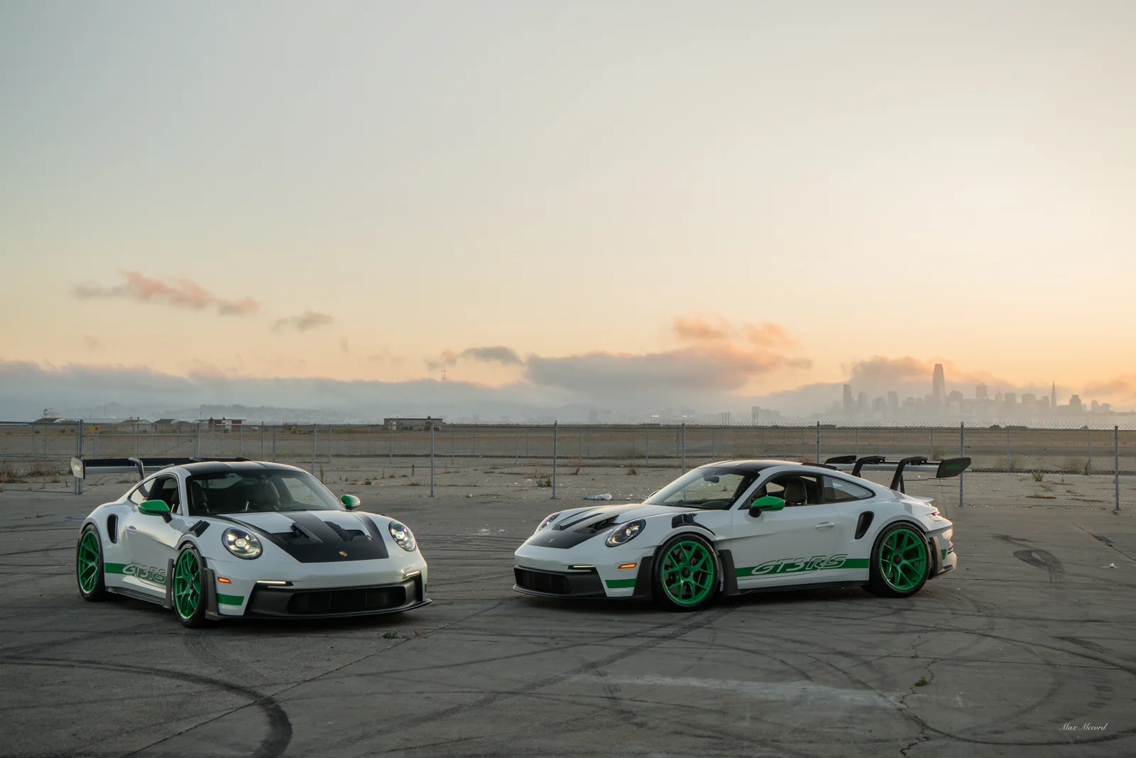 Skyline Pair, Porsche 911 GT3 RS pair