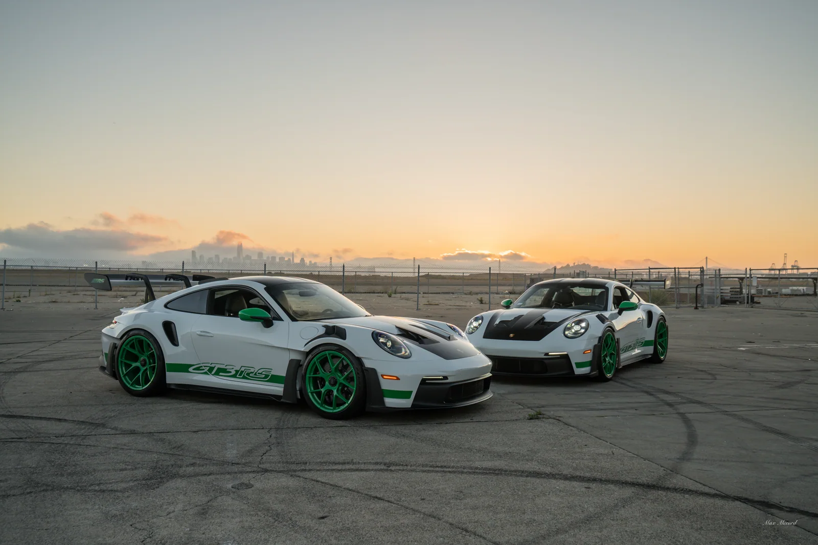 Skyline Diagonal, Porsche 911 GT3 RS pair