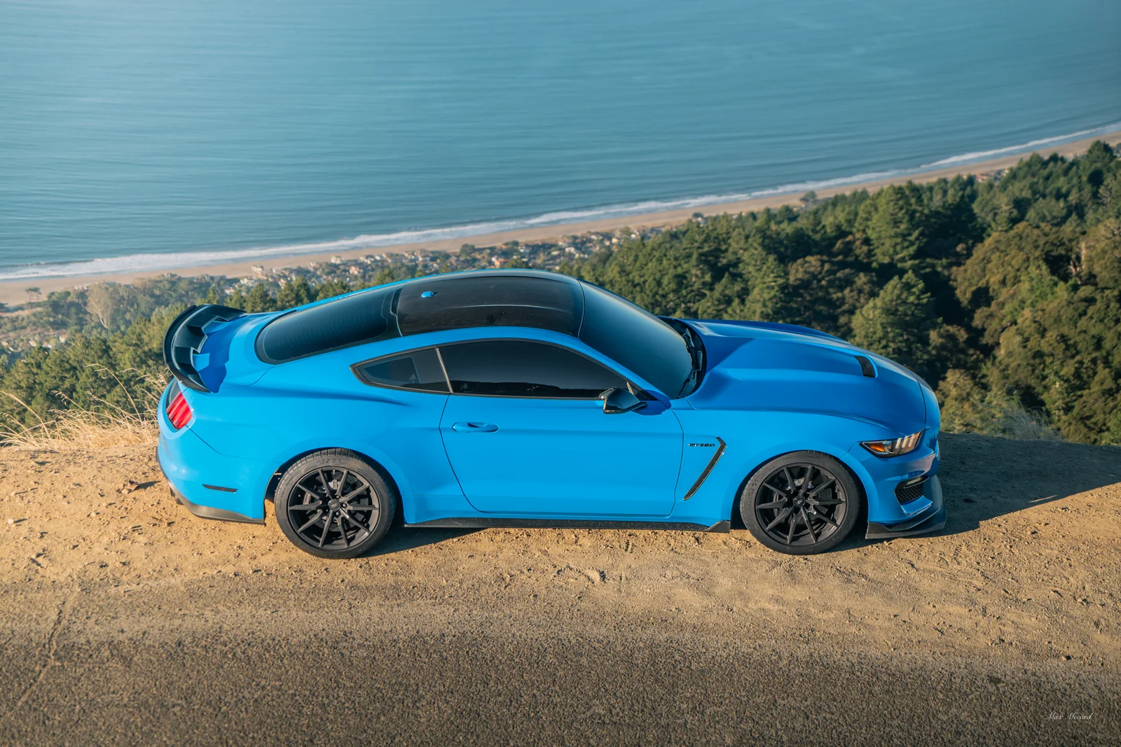 Grabber on the Cliff, Shelby GT350