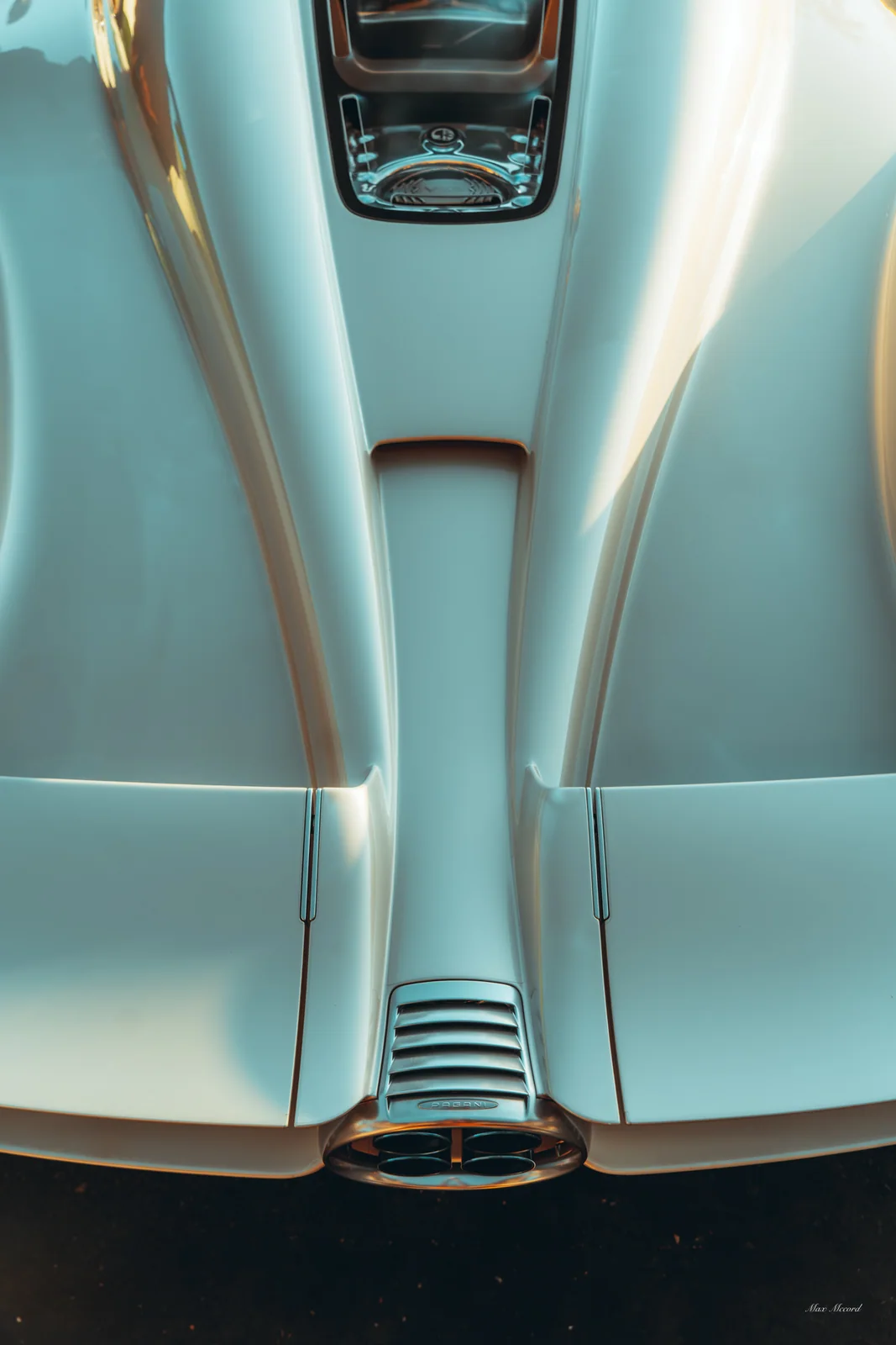 Spine of the Utopia, Pagani Utopia