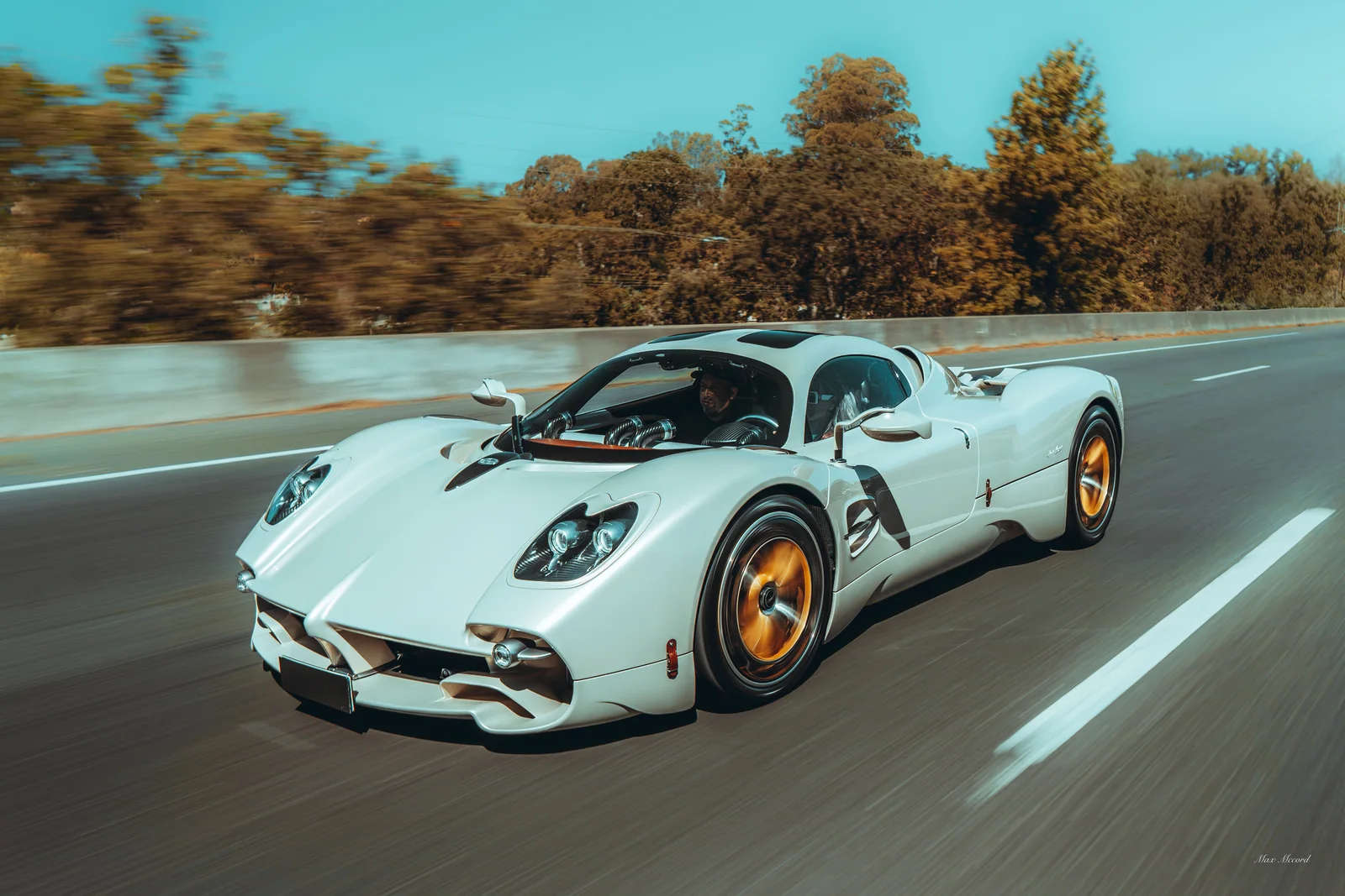 Highway Pass, Pagani Utopia