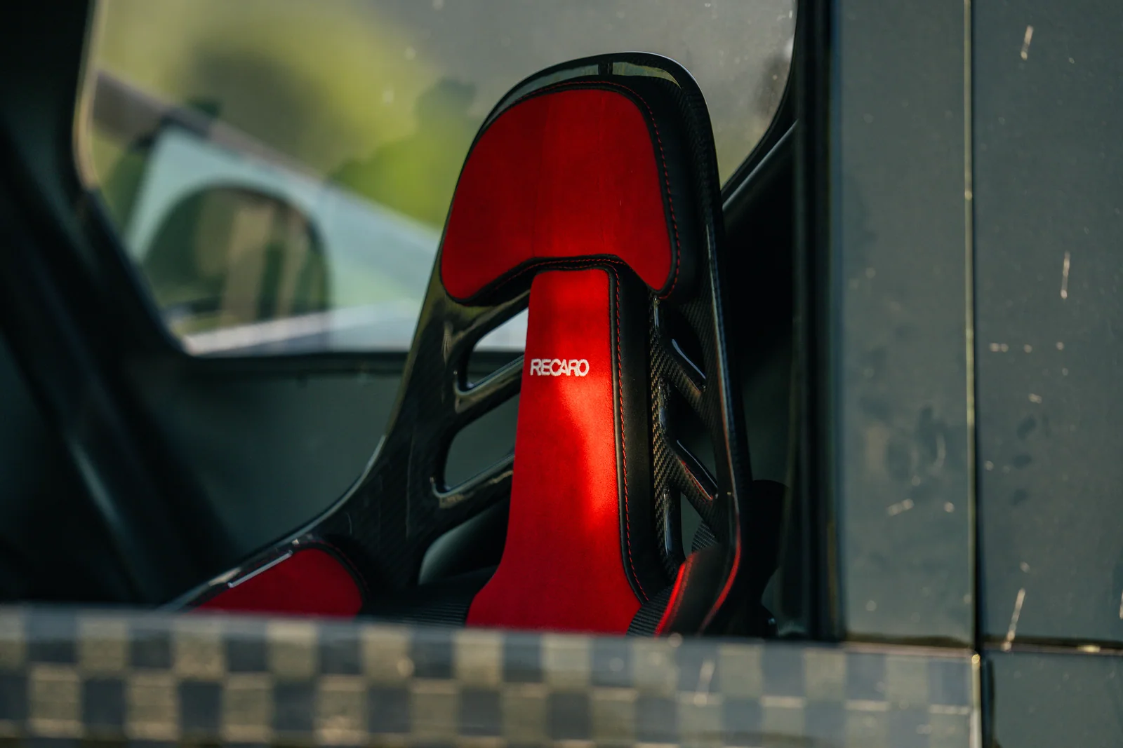 Red Recaro, Scarbo