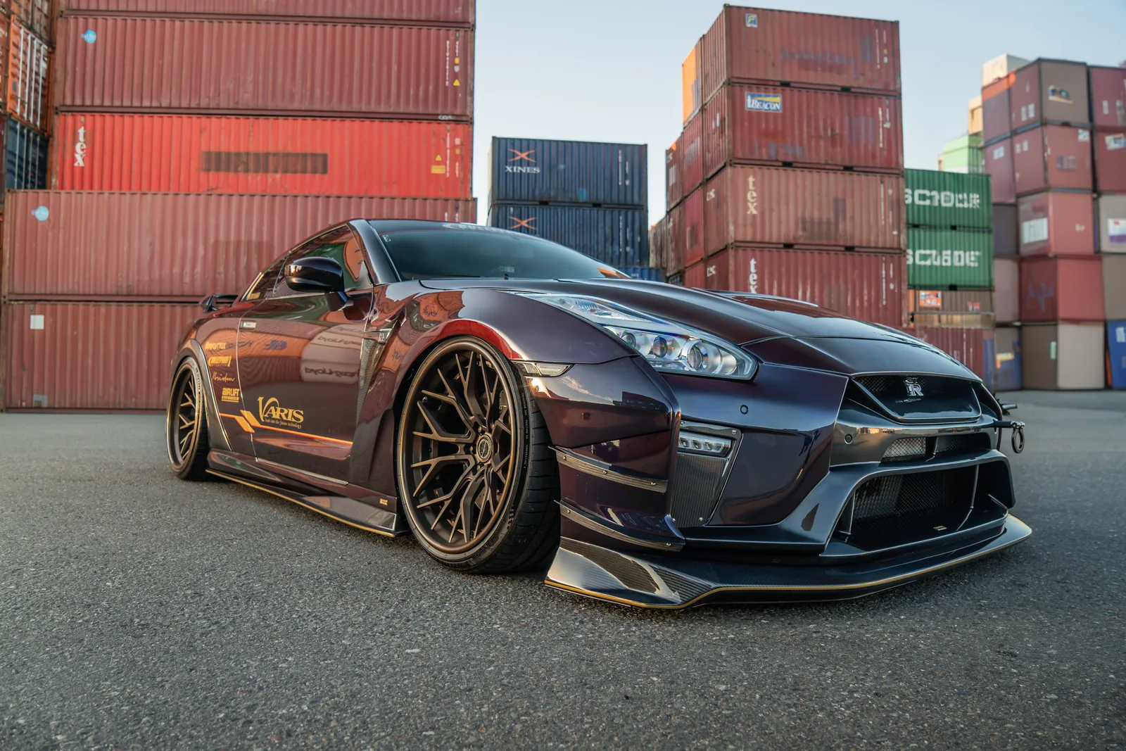 Bronze Wheels at the Port, Varis Nissan GT-R