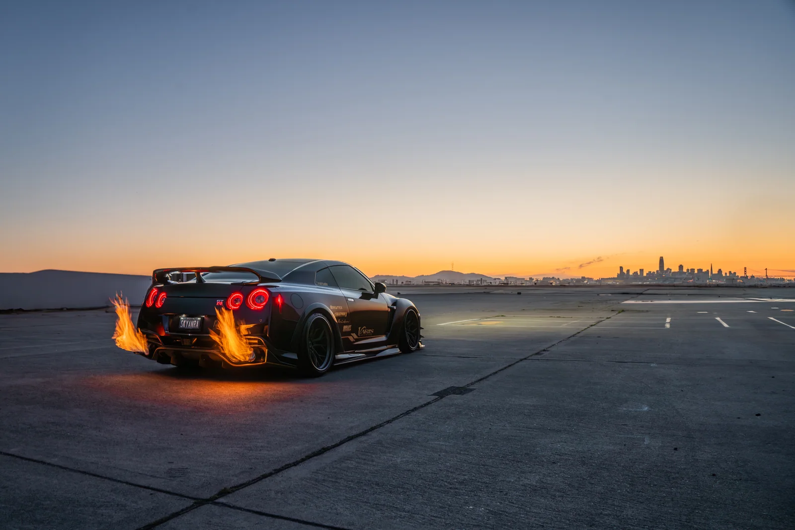 Varis Nissan GT-R