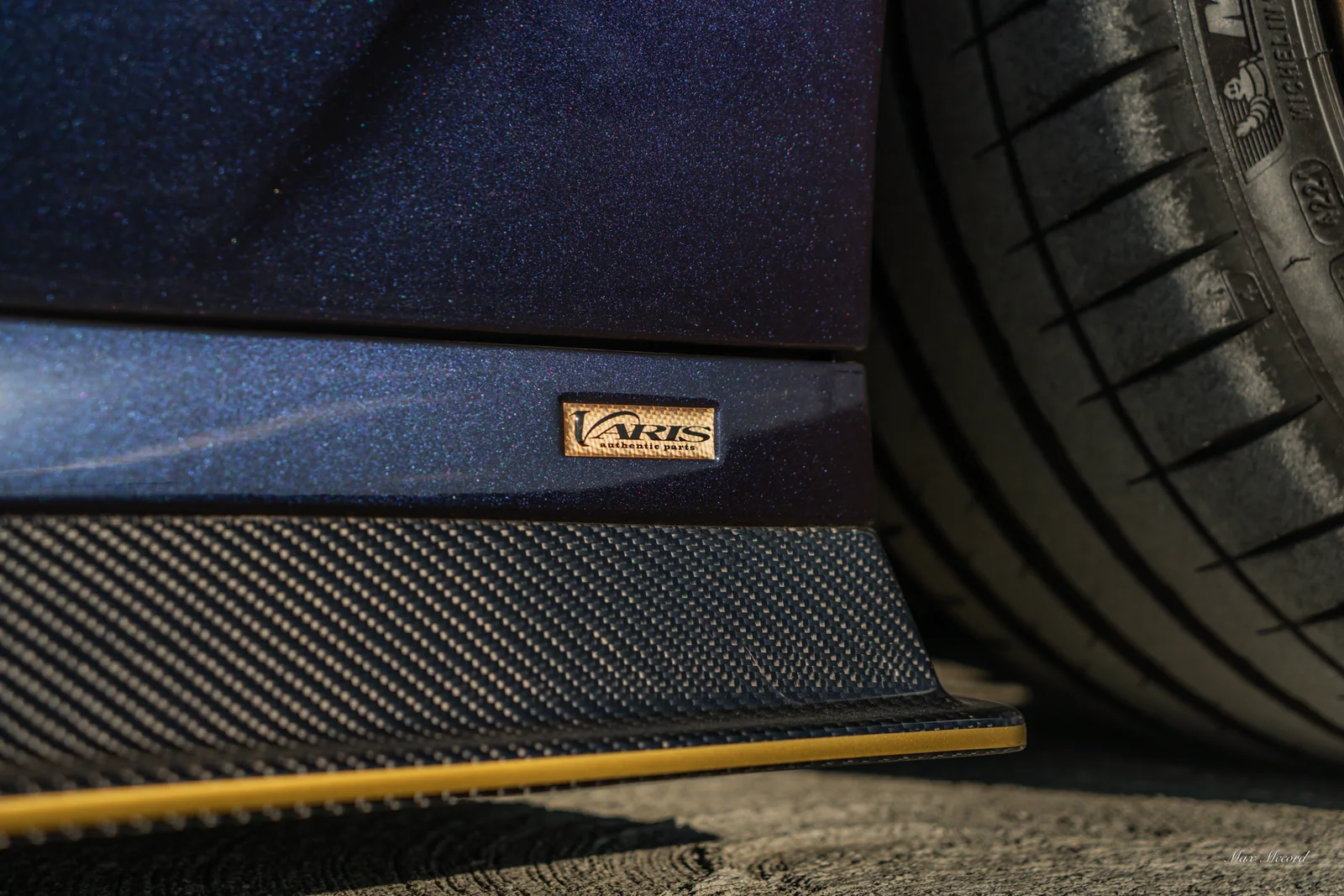Carbon Skirt, Varis Nissan GT-R